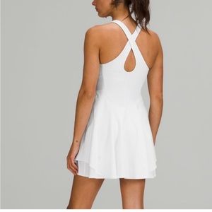 Lululemon size 6 white Court crush dress NWT